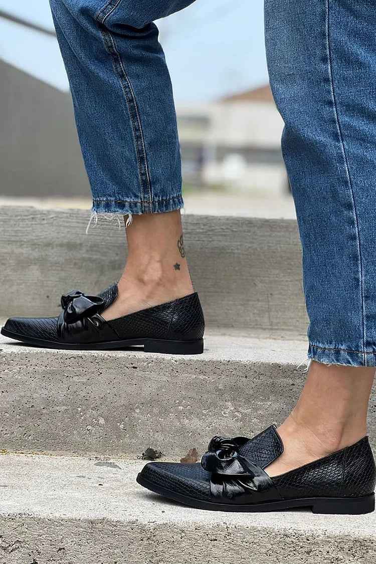 Laura - Mocasines negros con lazo brillante