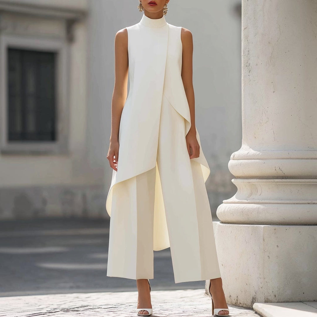 Conjunto elegante con top drapeado y cuello alto