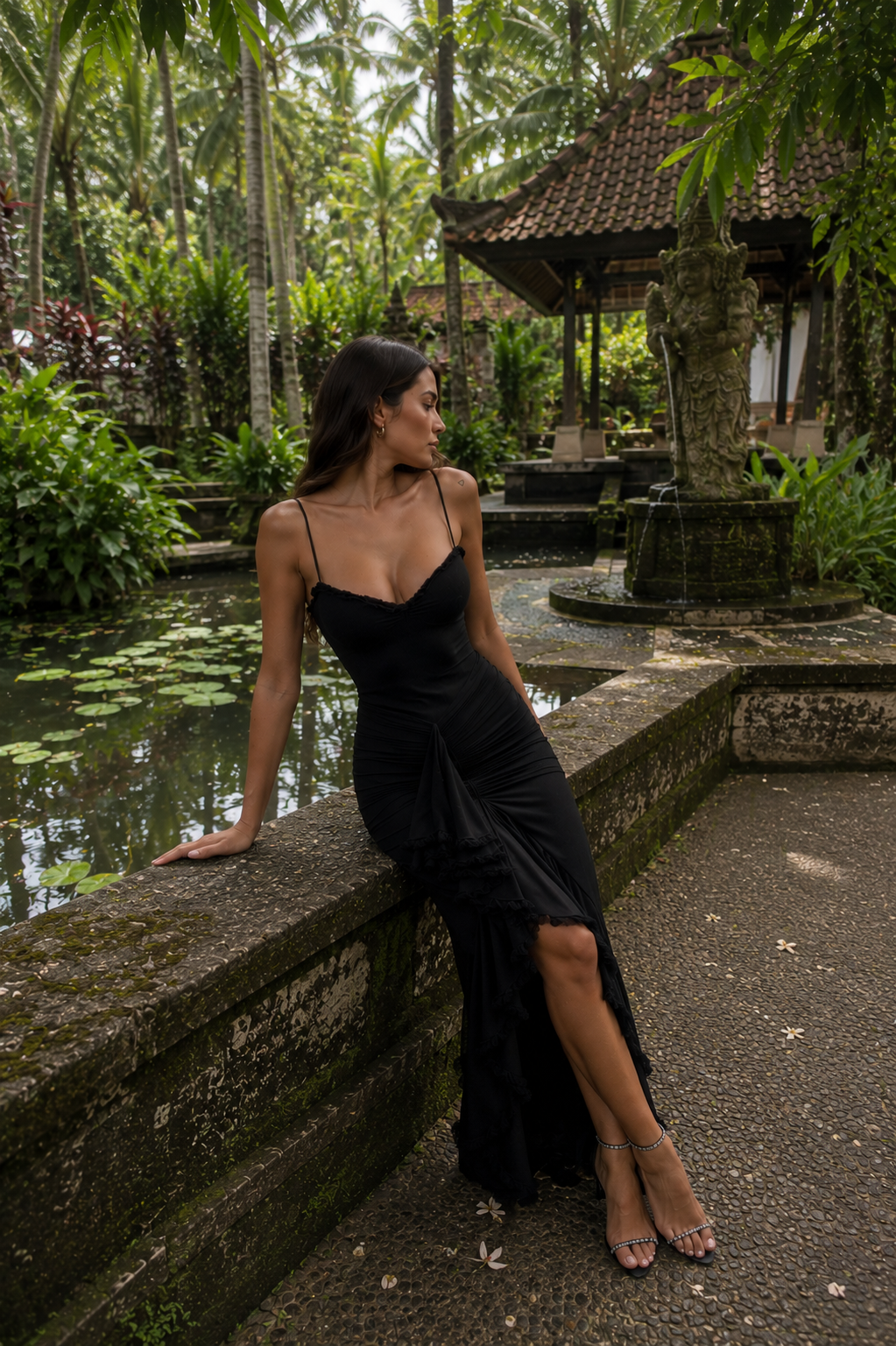 EDITH | Vestido Largo de Tirantes con Abertura y Volantes