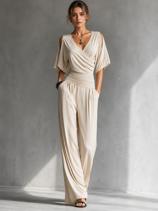 Conjunto elegante con efecto cruzado y pantalón ancho