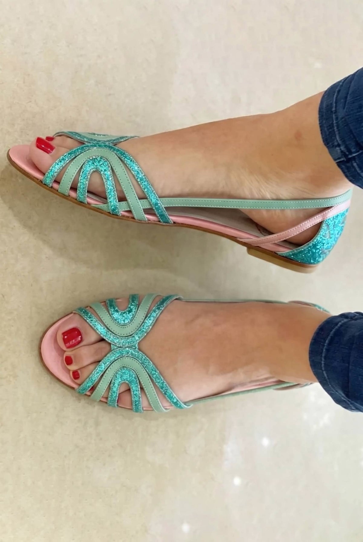 Eleonora | Sandalias Doradas de Verano Ligeras